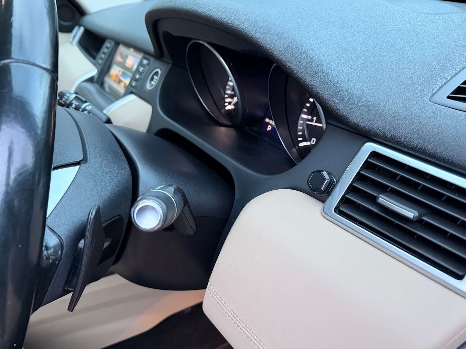 Used Land Rover Discovery Sport 2016 for sale - 76904937: Photo 58