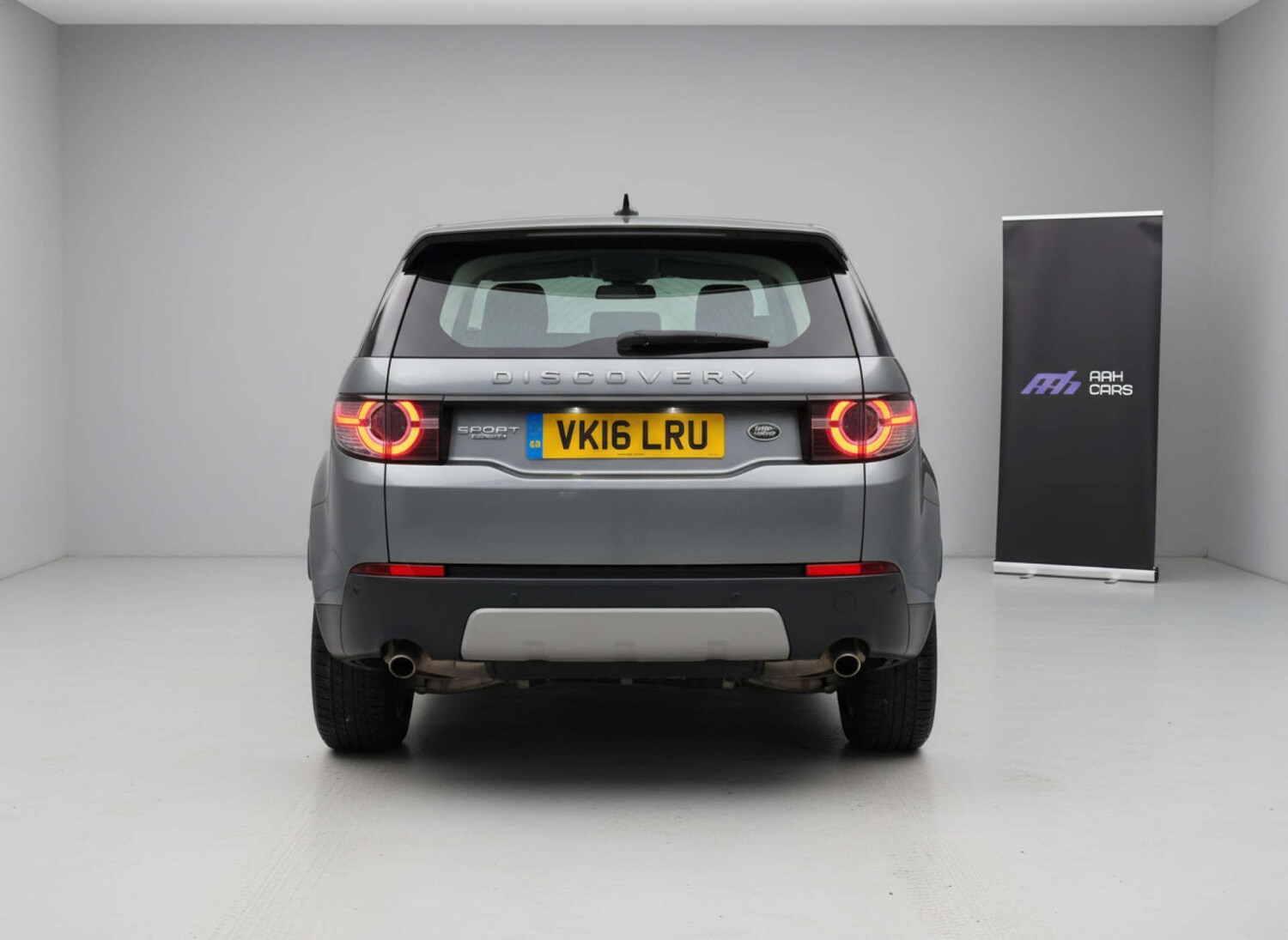 Used Land Rover Discovery Sport 2016 for sale - 76904937: Photo 6