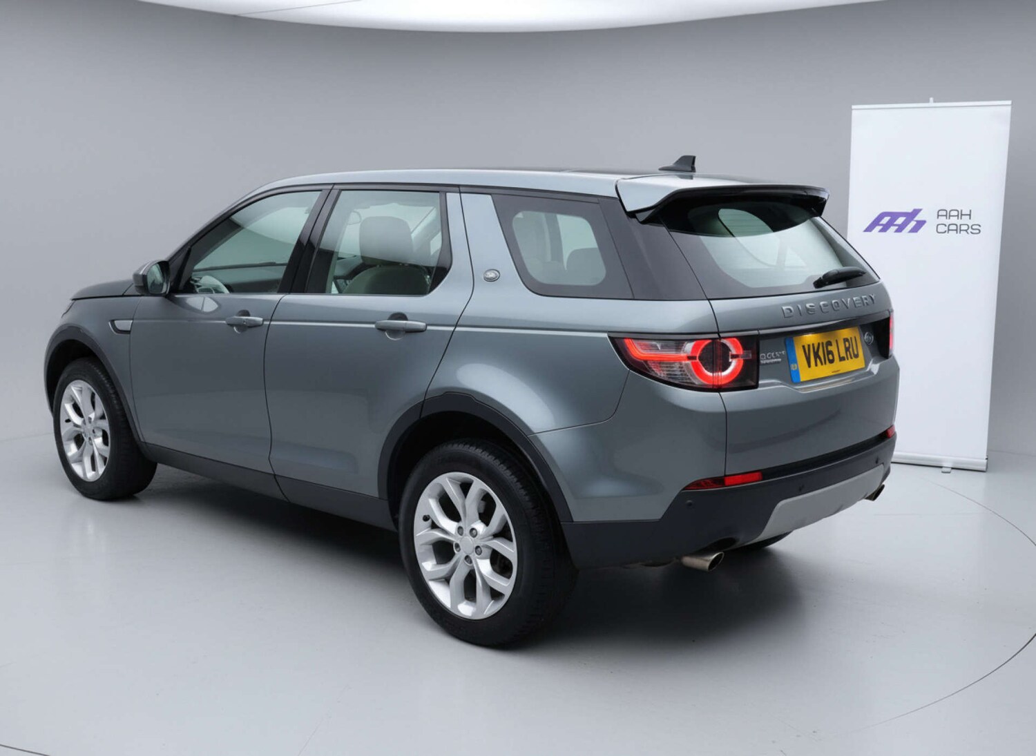 Used Land Rover Discovery Sport 2016 for sale - 76904937: Photo 76