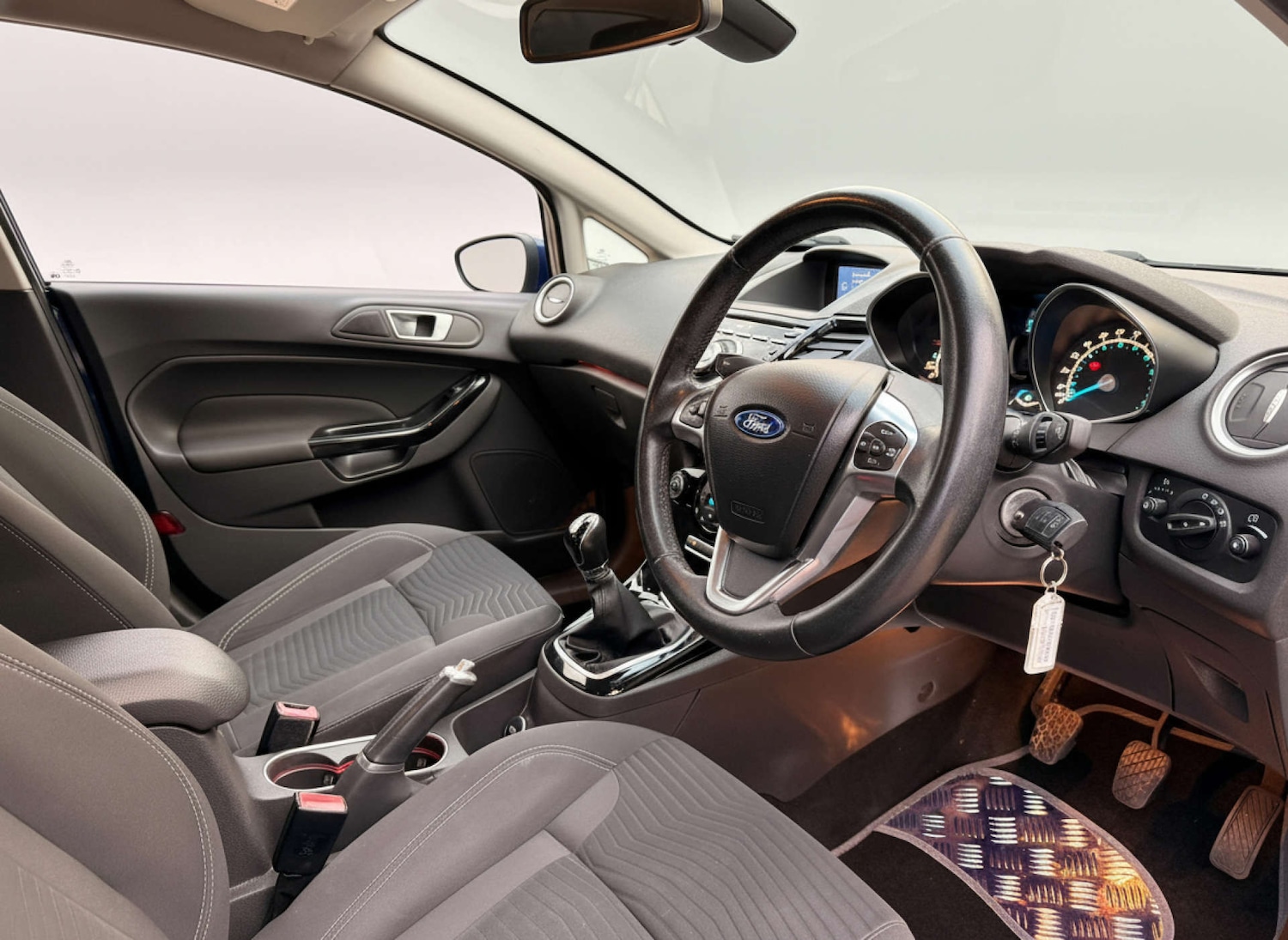 Used Ford Fiesta 2014 for sale - 76904932: Photo 10