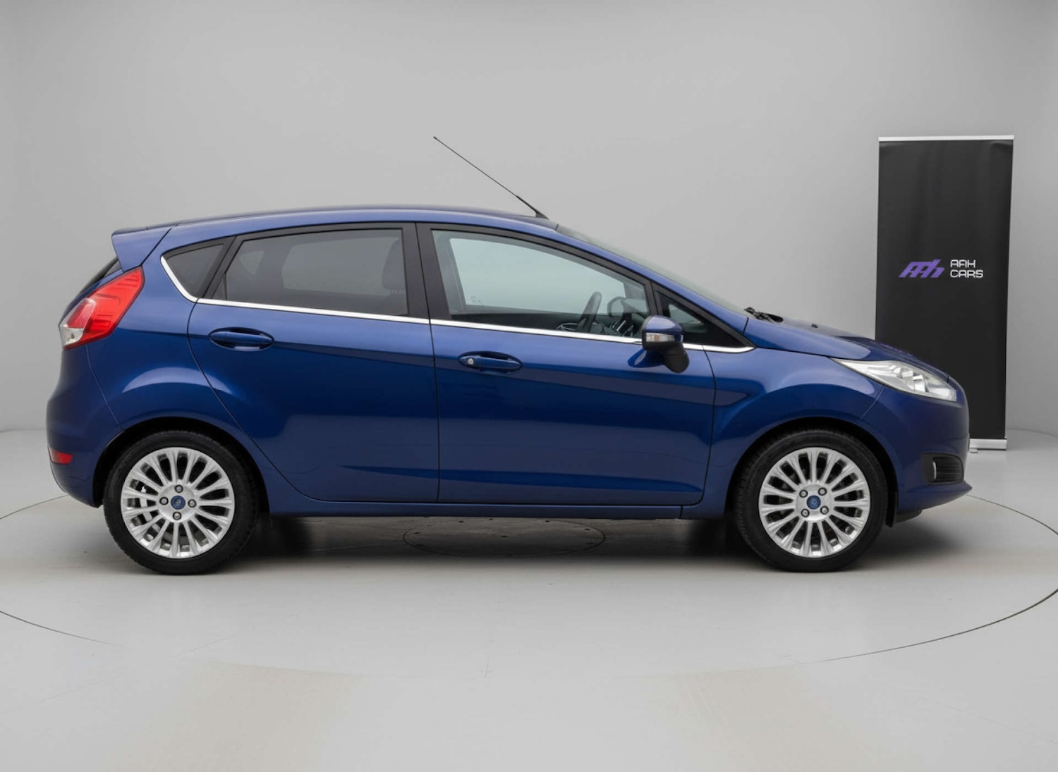 Used Ford Fiesta 2014 for sale - 76904932: Photo 31
