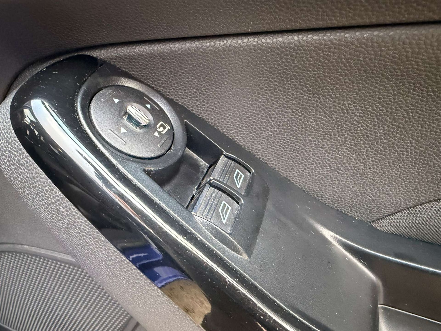 Used Ford Fiesta 2014 for sale - 76904932: Photo 41