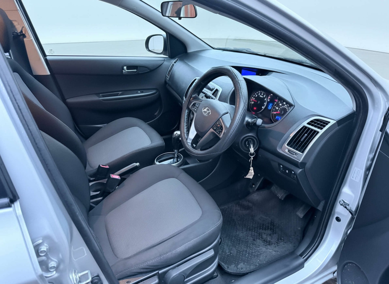 Used Hyundai i20 2014 for sale - 77061750: Photo 11