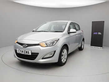 Used Hyundai i20 2014 for sale - 77061750: Photo