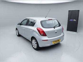 Used Hyundai i20 2014 for sale - 77061750: Photo