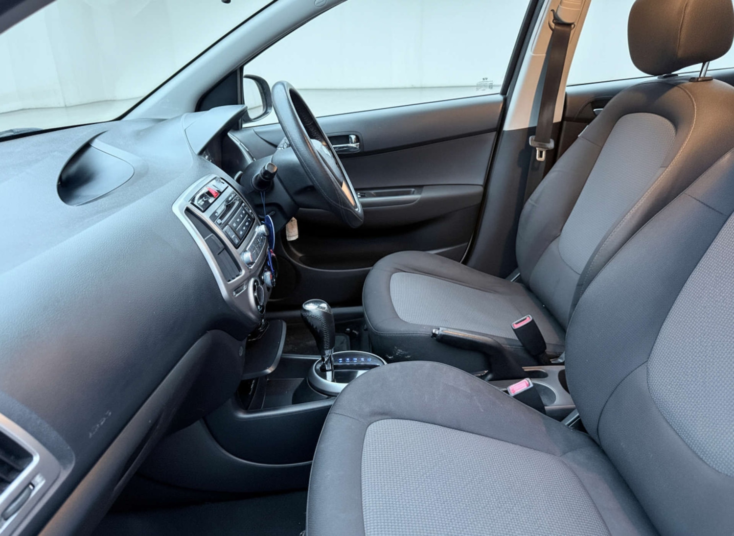 Used Hyundai i20 2014 for sale - 77061750: Photo 6