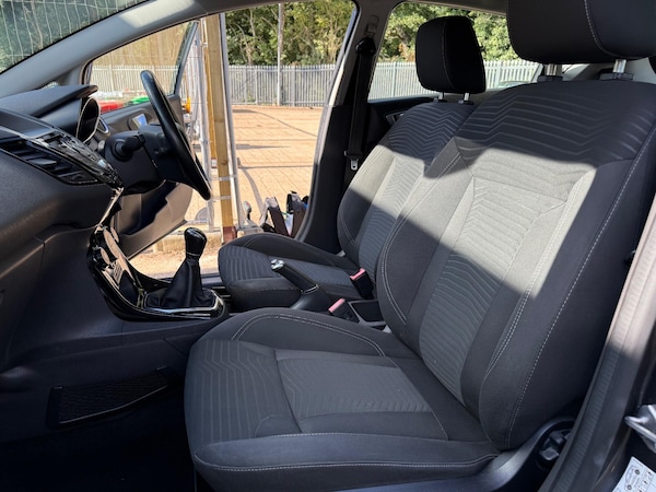 Used Ford Fiesta 2015 for sale - 76123047: Photo 13