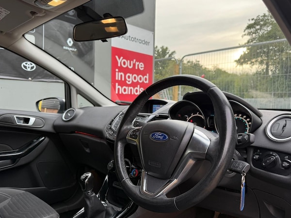 Used Ford Fiesta 2015 for sale - 76123047: Photo 17