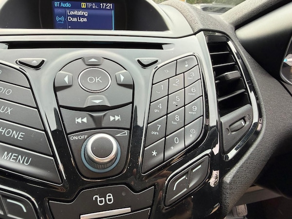 Used Ford Fiesta 2015 for sale - 76123047: Photo 32