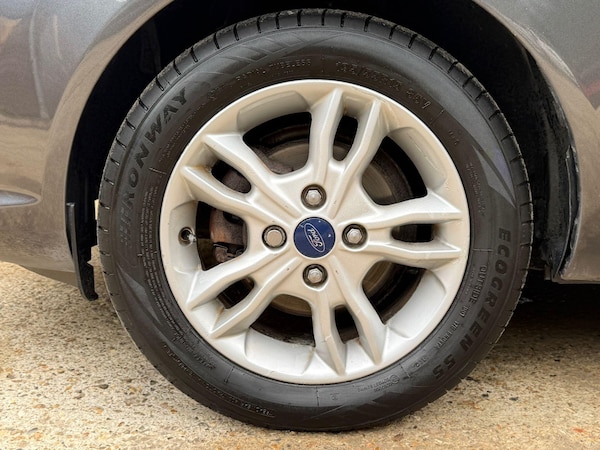 Used Ford Fiesta 2015 for sale - 76123047: Photo 39