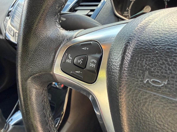 Used Ford Fiesta 2015 for sale - 76123047: Photo 47