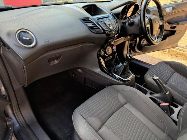 Used Ford Fiesta 2015 for sale - 76123047: Photo 53