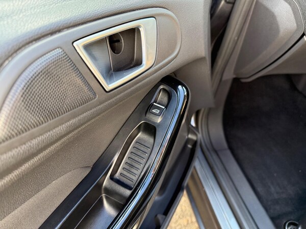 Used Ford Fiesta 2015 for sale - 76123047: Photo 54