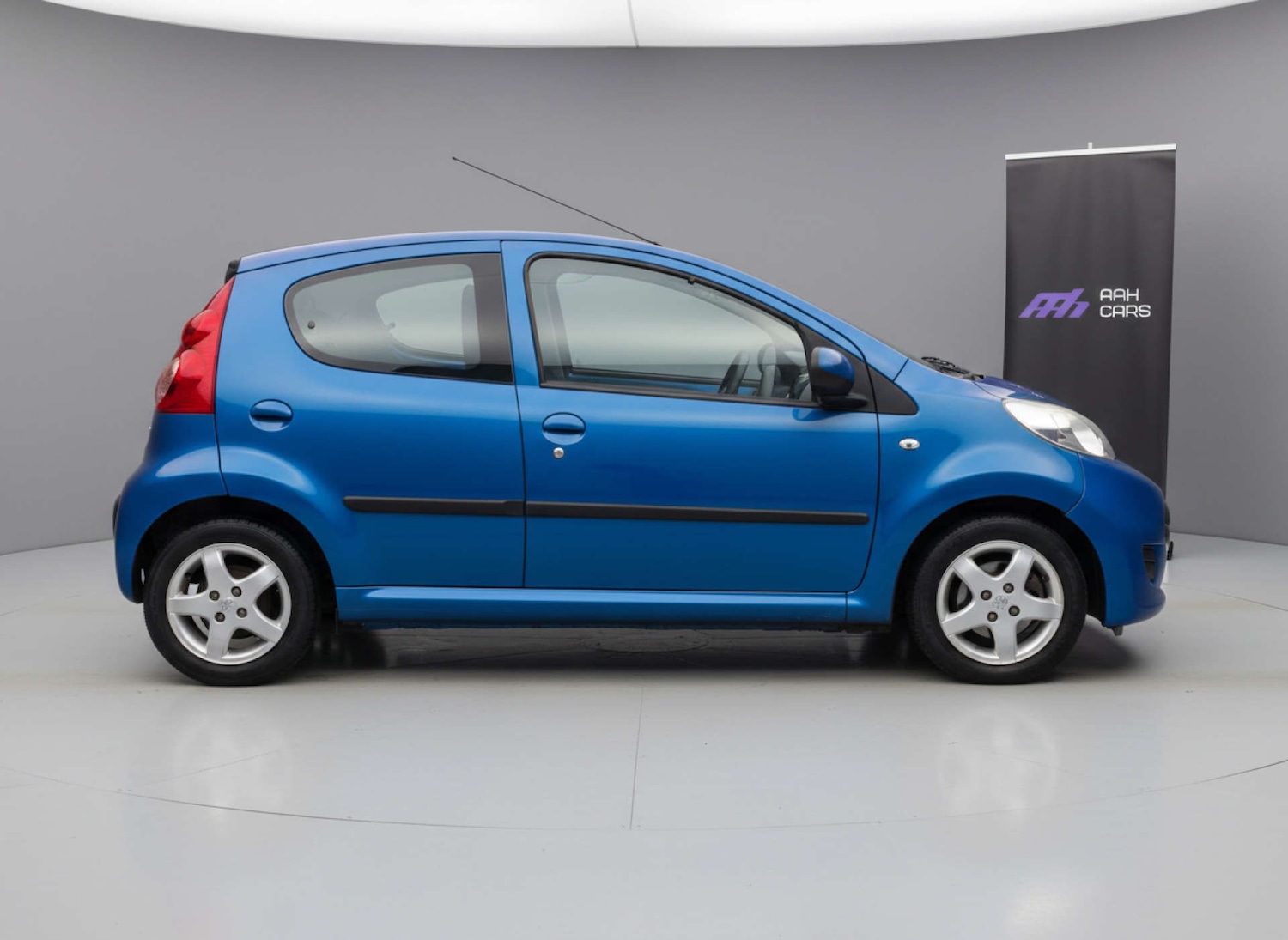 Used Peugeot 107 2010 for sale - 77259128: Photo 8