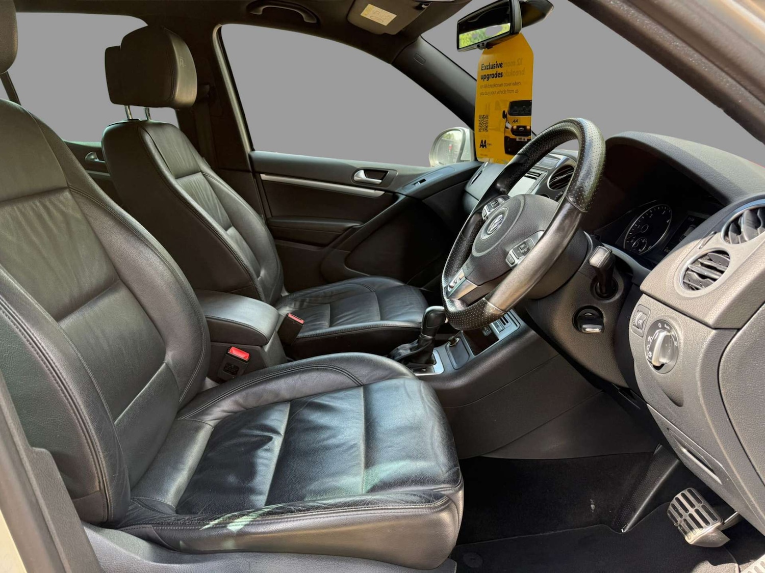 Used Volkswagen Tiguan 2015 for sale - 76904939: Photo 14