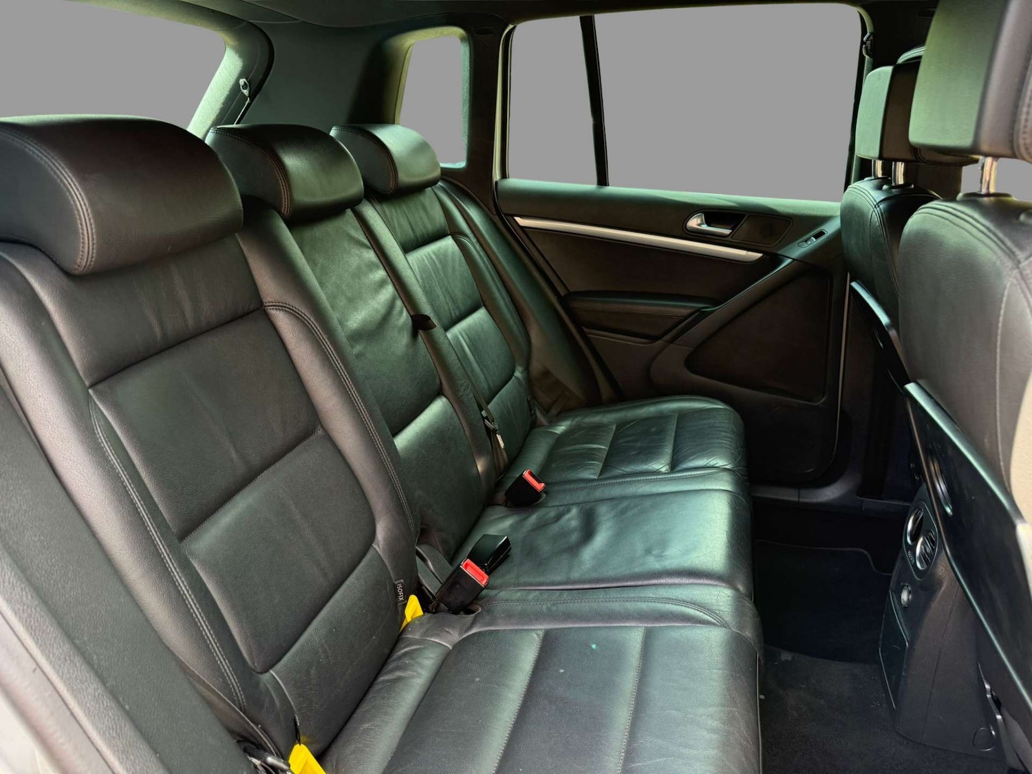 Used Volkswagen Tiguan 2015 for sale - 76904939: Photo 20