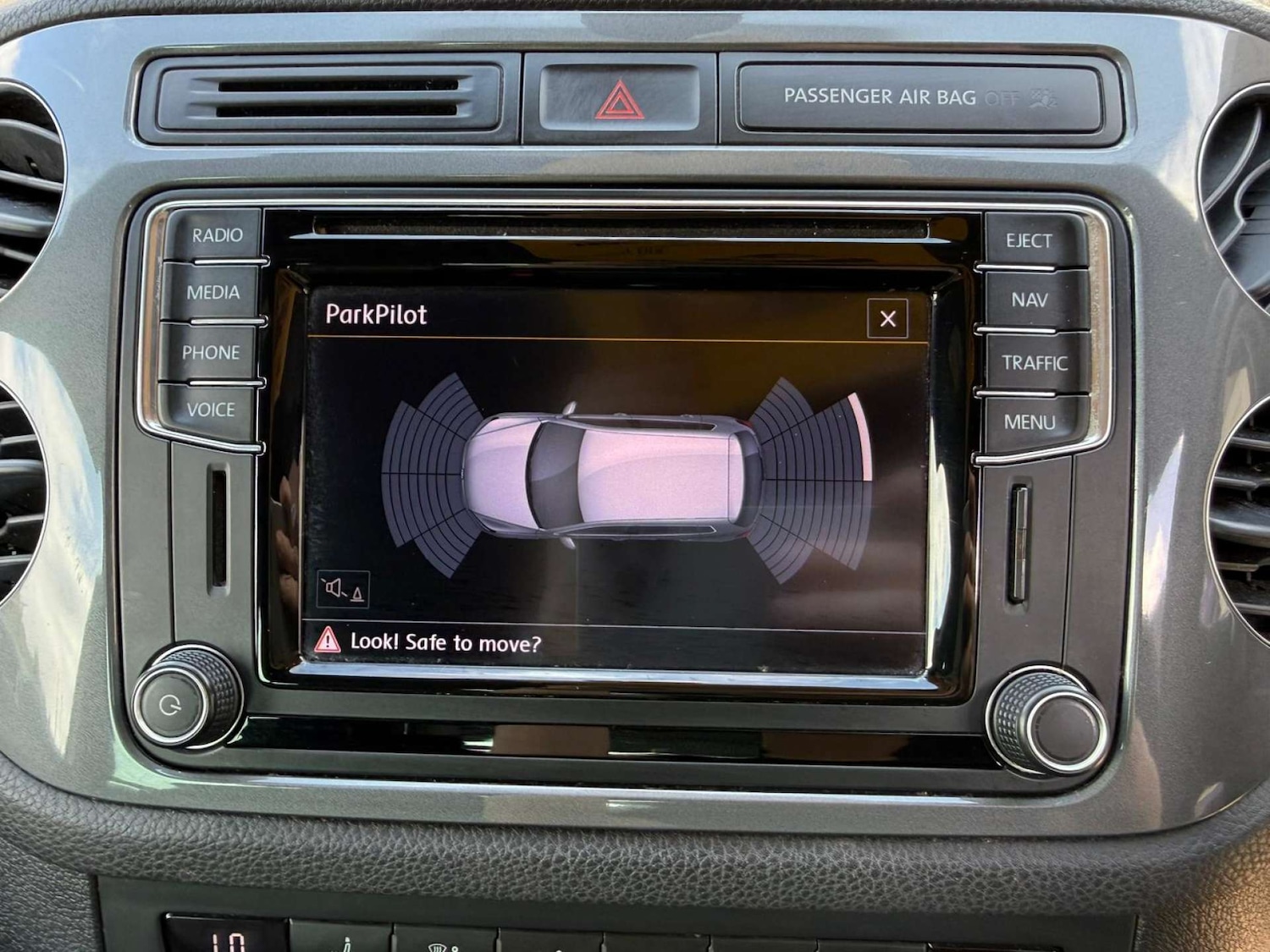 Used Volkswagen Tiguan 2015 for sale - 76904939: Photo 25