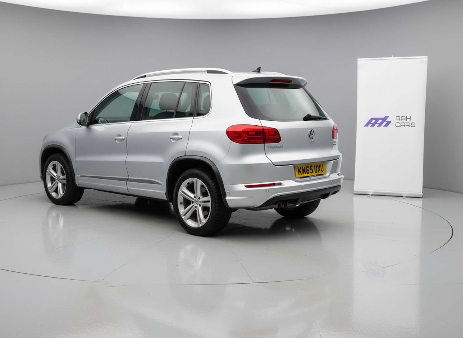 Used Volkswagen Tiguan 2015 for sale - 76904939: Photo 4
