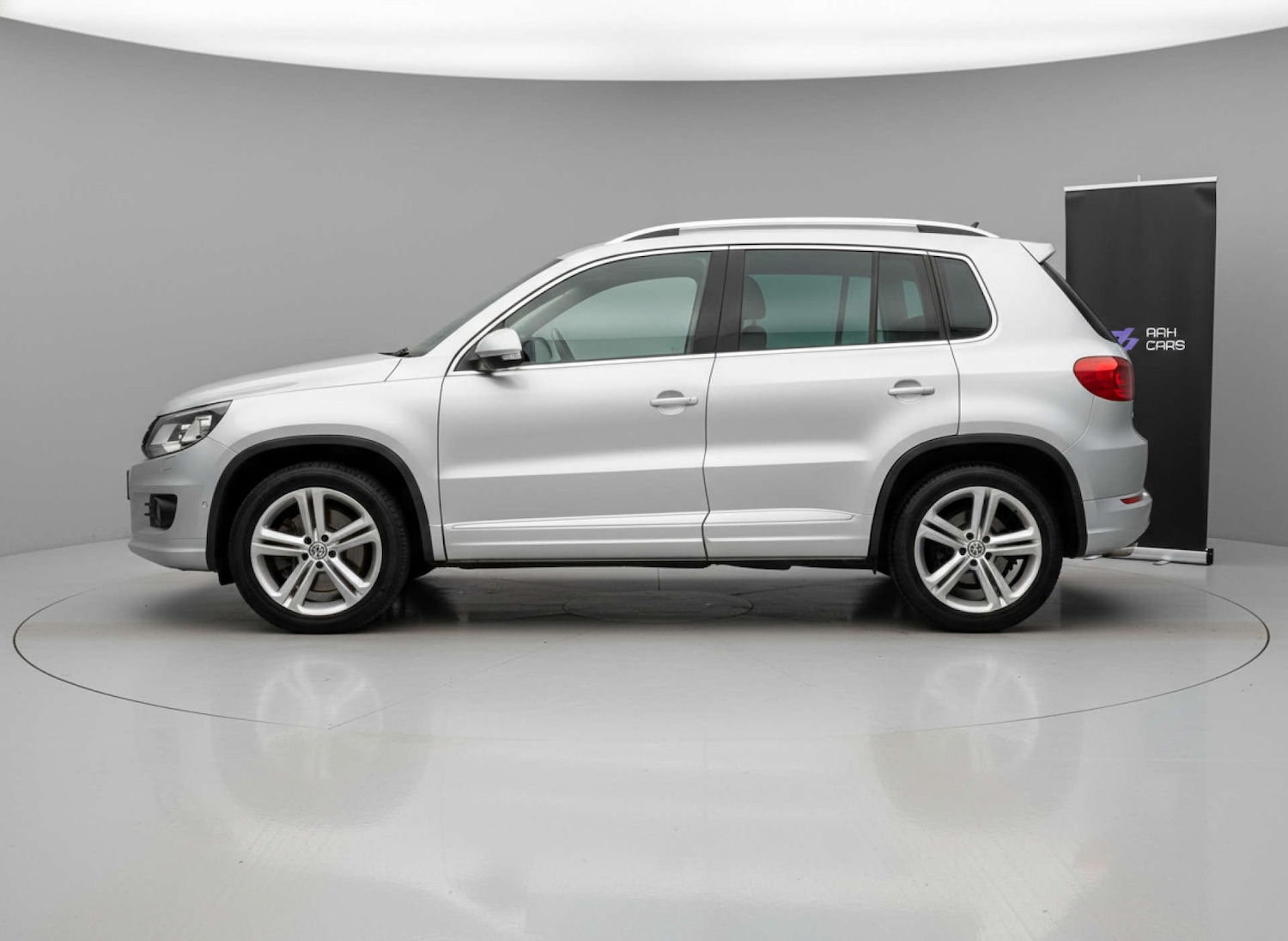 Used Volkswagen Tiguan 2015 for sale - 76904939: Photo 7
