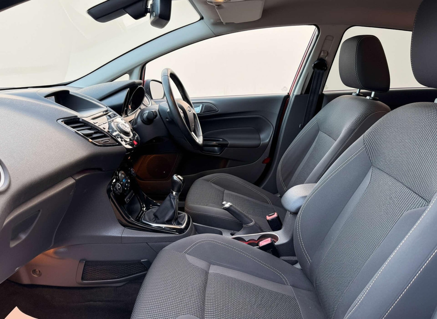 Used Ford Fiesta 2015 for sale - 76865674: Photo 19