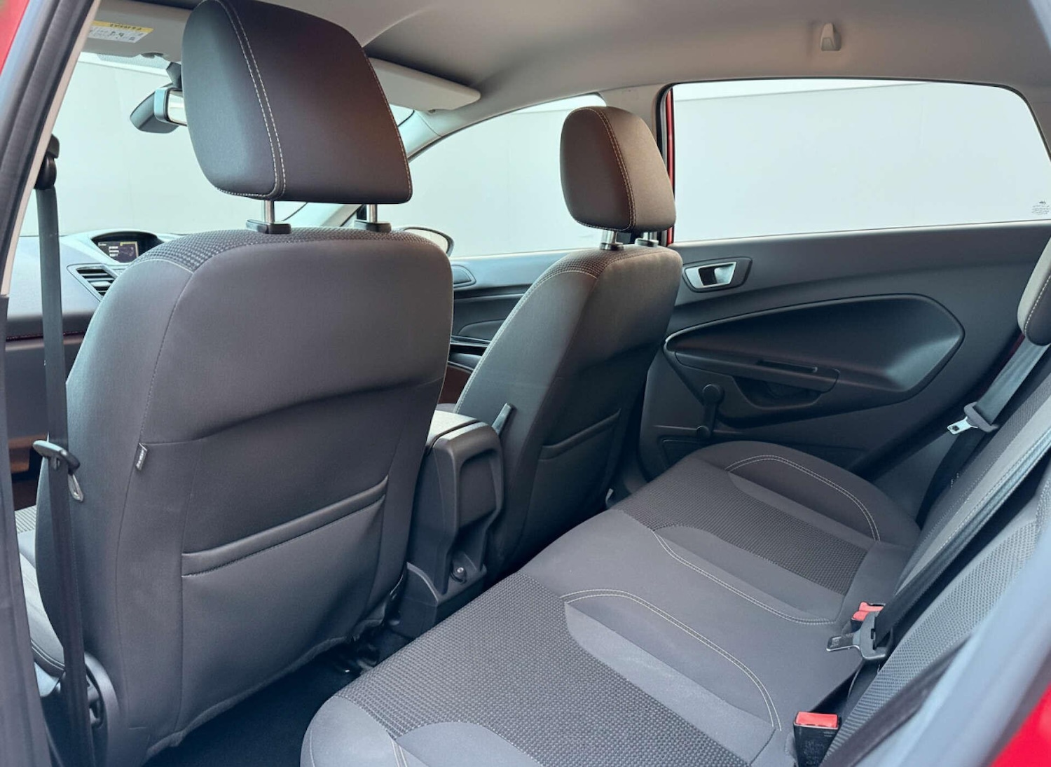 Used Ford Fiesta 2015 for sale - 76865674: Photo 25