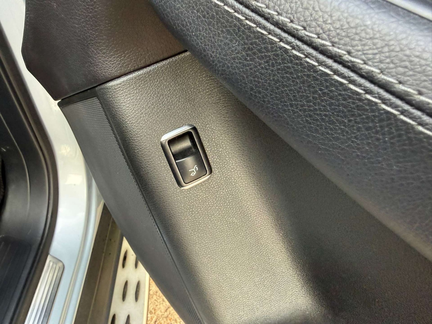 Used Mercedes-Benz GLE 2016 for sale - 76904929: Photo 48