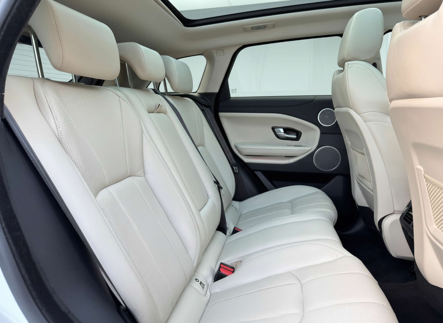 Used Land Rover Range Rover Evoque 2015 for sale - 77087323: Photo 15