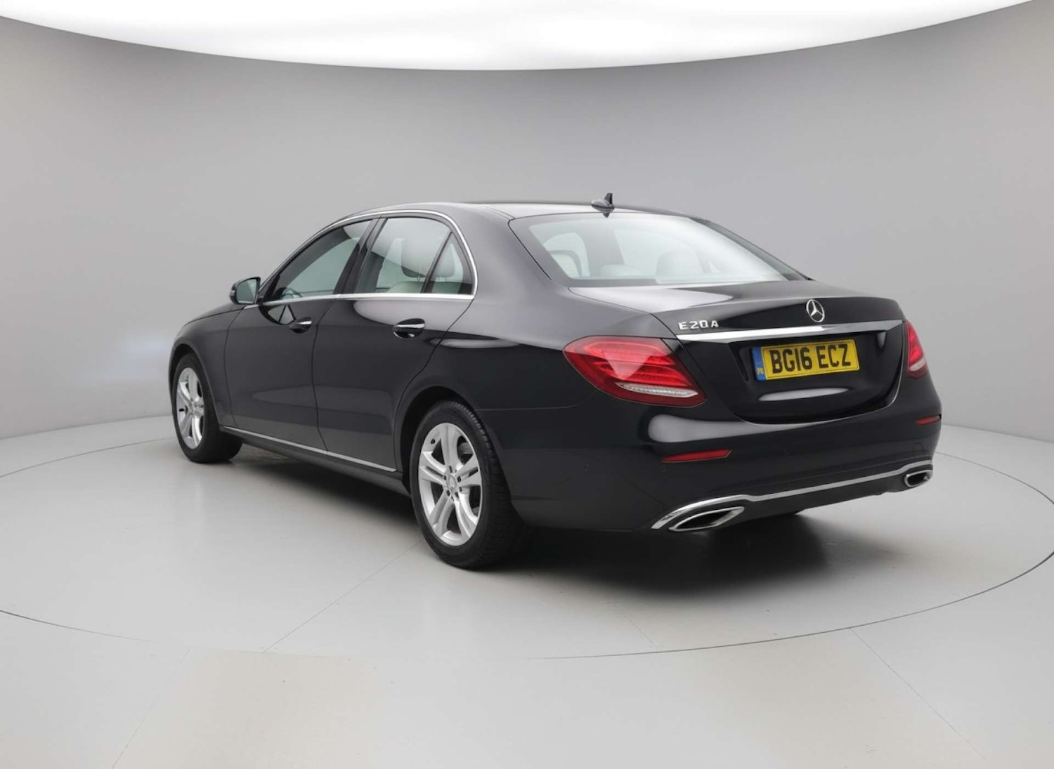 Used Mercedes-Benz E Class 2016 for sale - 78167930: Photo 5