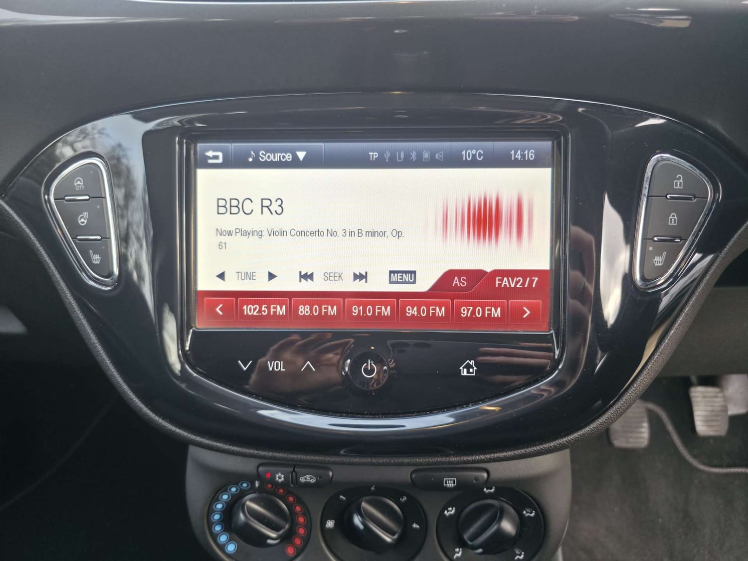 Used Vauxhall Corsa 2015 for sale - 77495084: Photo 19