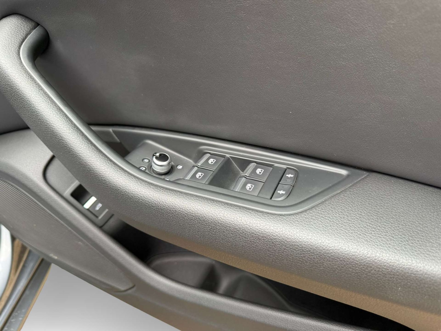 Used Audi A4 2016 for sale - 76904942: Photo 24