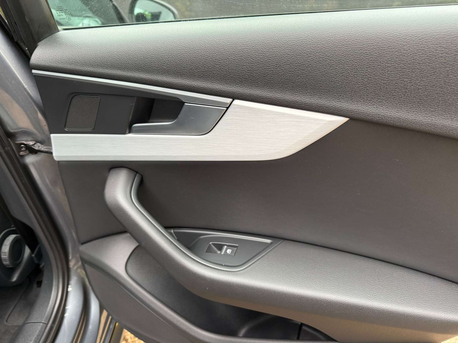 Used Audi A4 2016 for sale - 76904942: Photo 28