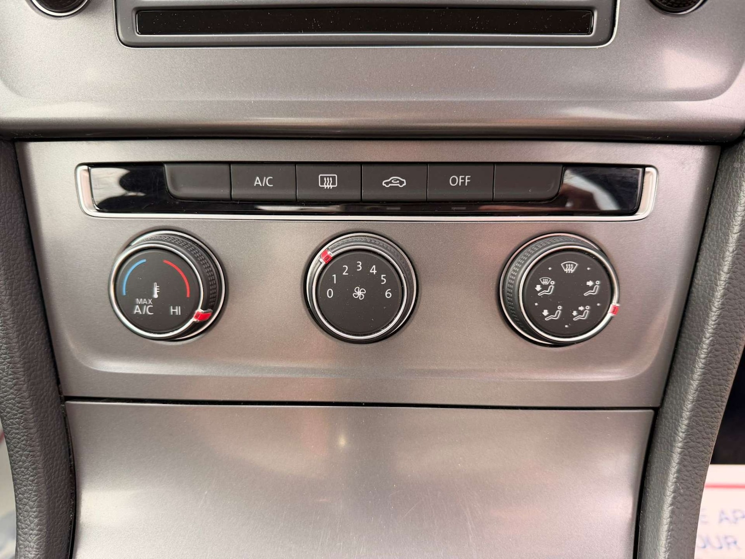 Used Volkswagen Golf 2015 for sale - 76904930: Photo 27