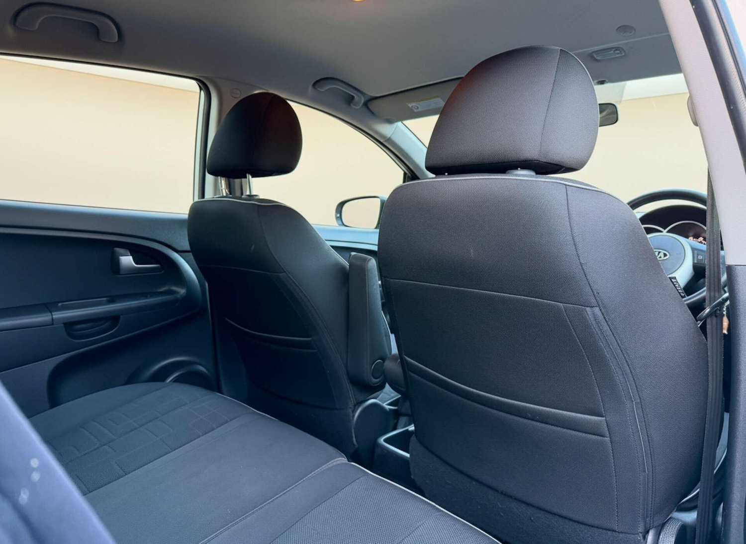 Used Kia Venga 2012 for sale - 76759715: Photo 14