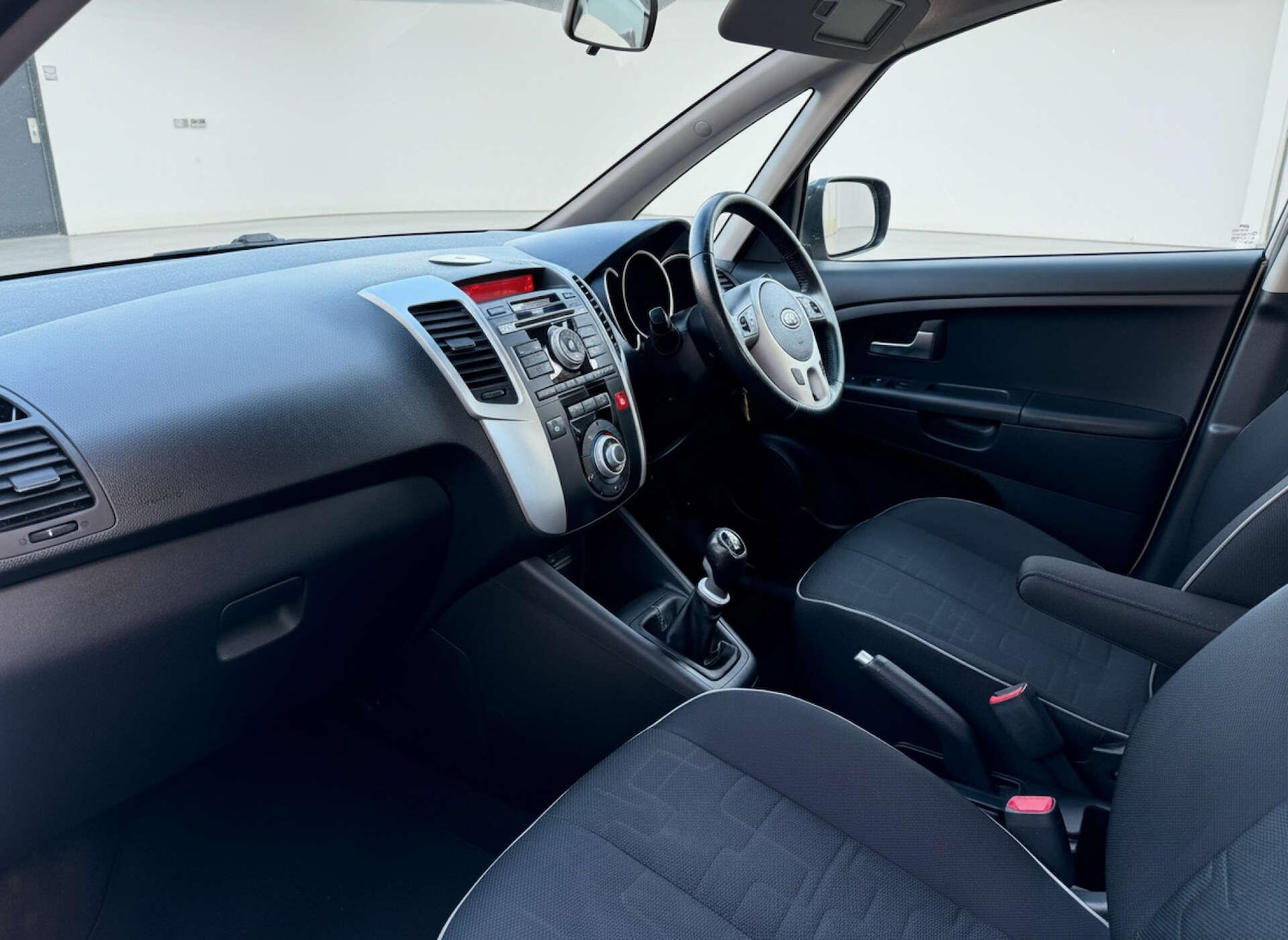 Used Kia Venga 2012 for sale - 76759715: Photo 34