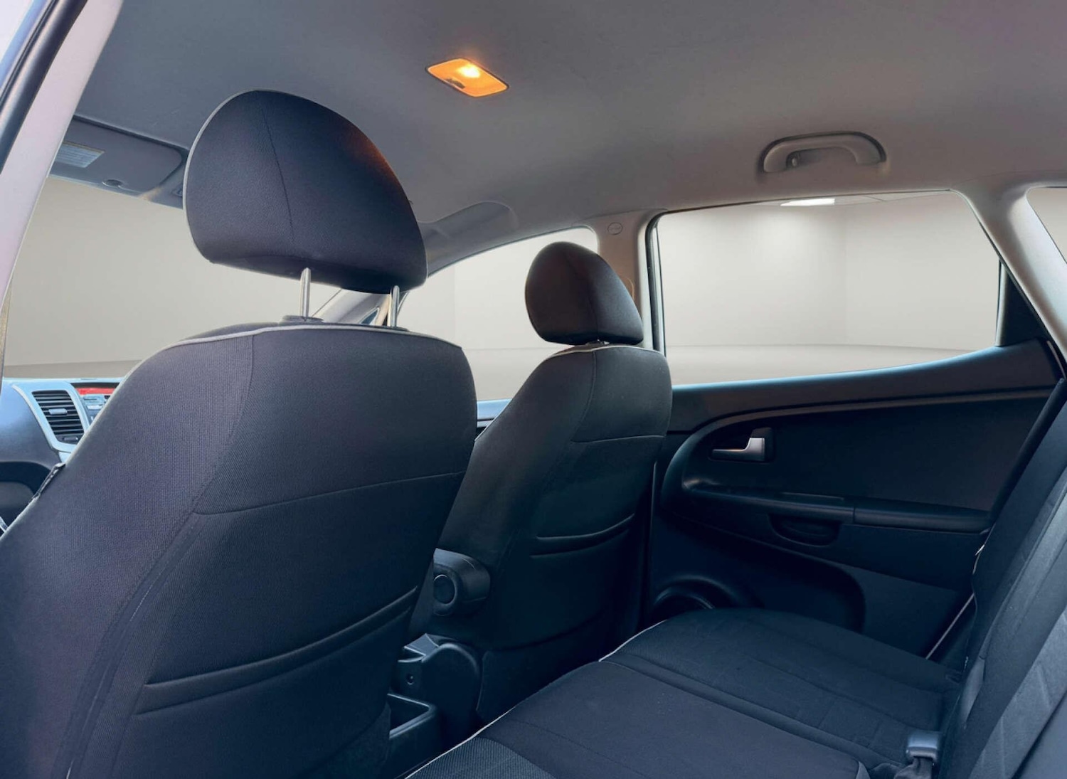 Used Kia Venga 2012 for sale - 76759715: Photo 37