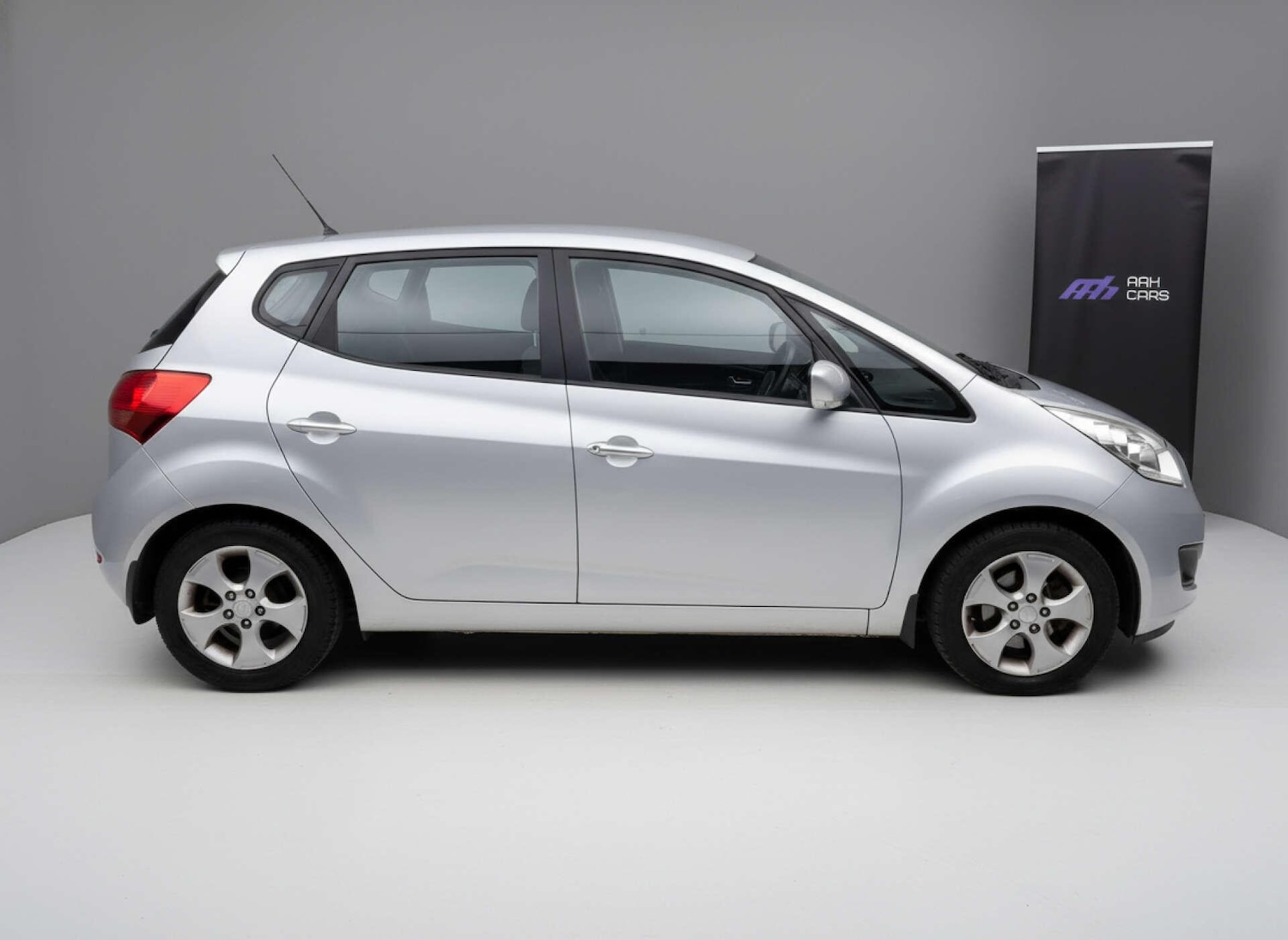 Used Kia Venga 2012 for sale - 76759715: Photo 38