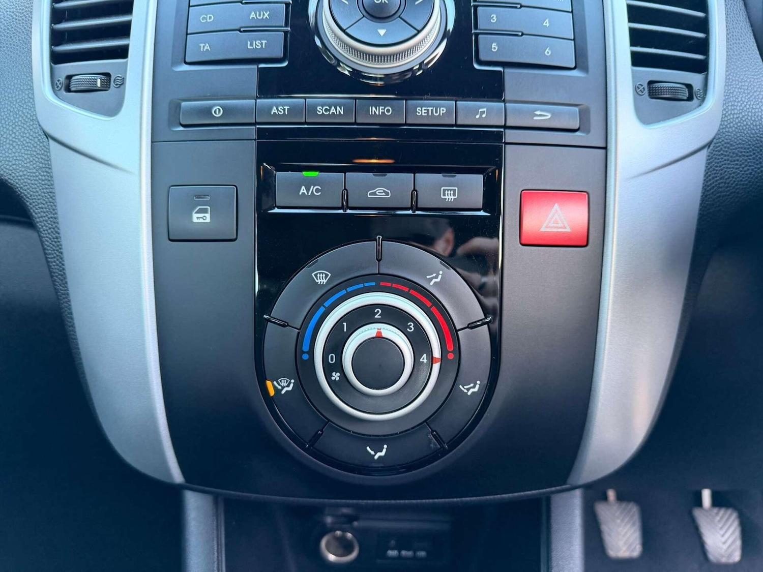 Used Kia Venga 2012 for sale - 76759715: Photo 66