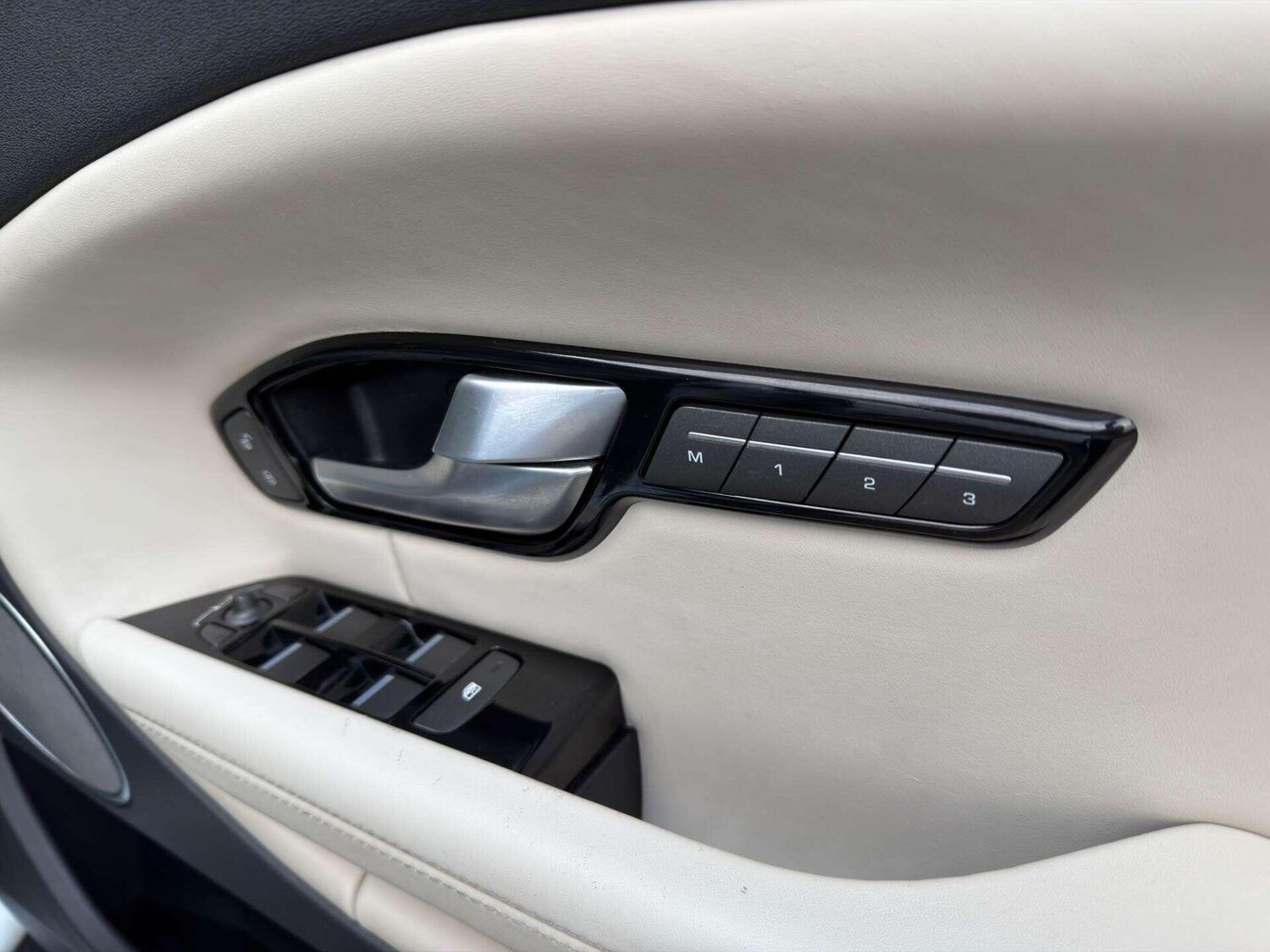 Used Land Rover Range Rover Evoque 2015 for sale - 76337617: Photo 49