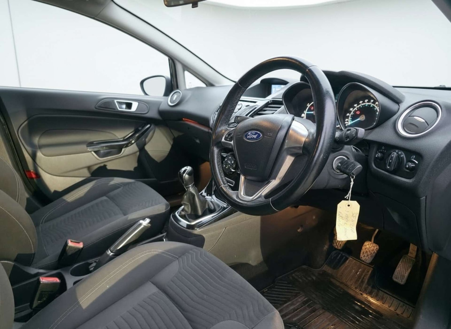 Used Ford Fiesta 2015 for sale - 77609423: Photo 11