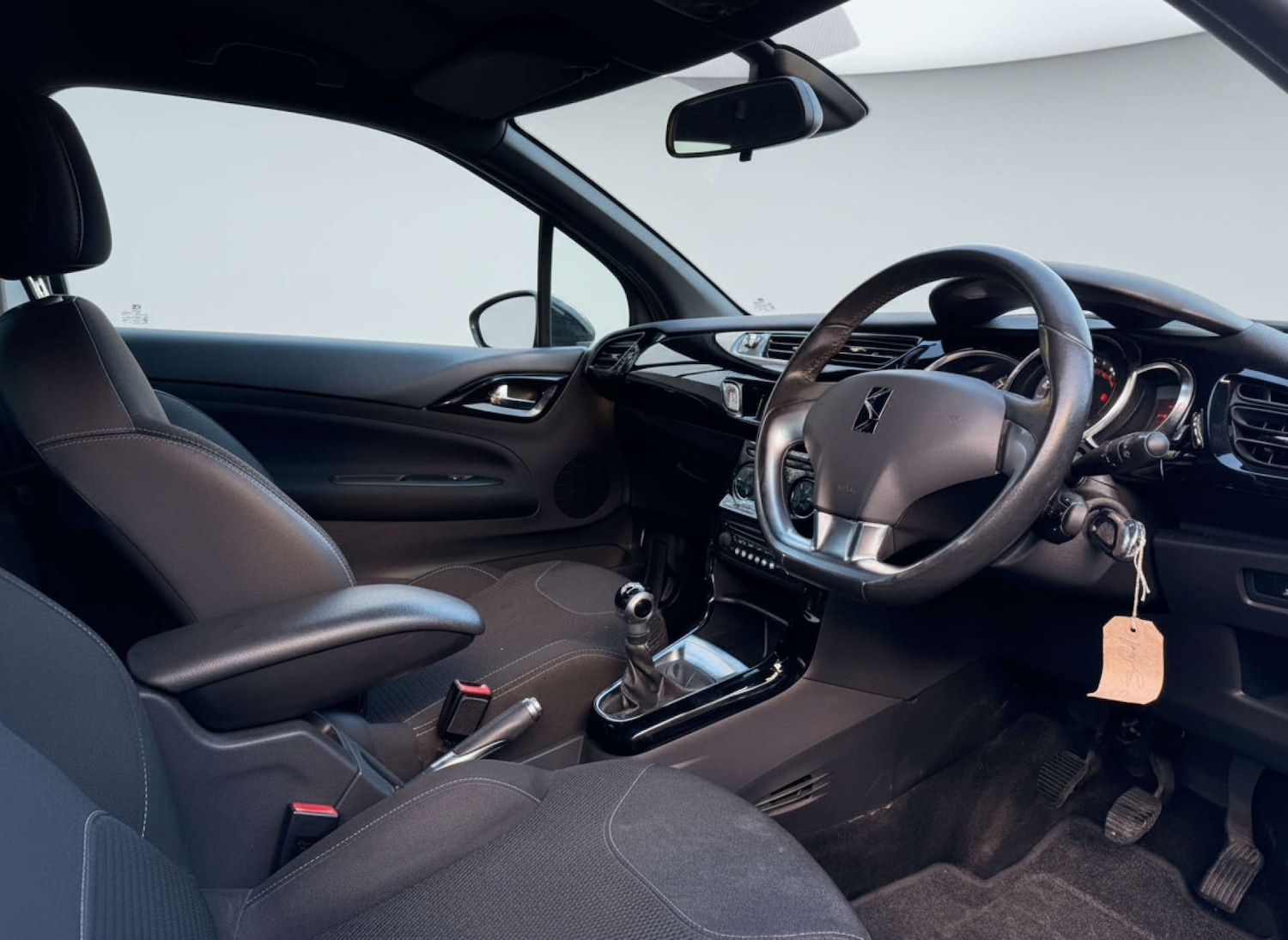 Used Citroen DS3 2012 for sale - 76904933: Photo 21