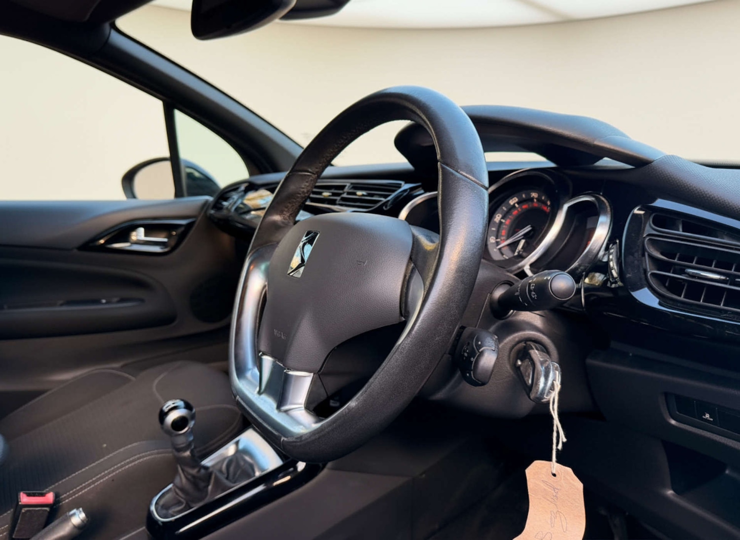 Used Citroen DS3 2012 for sale - 76904933: Photo 29