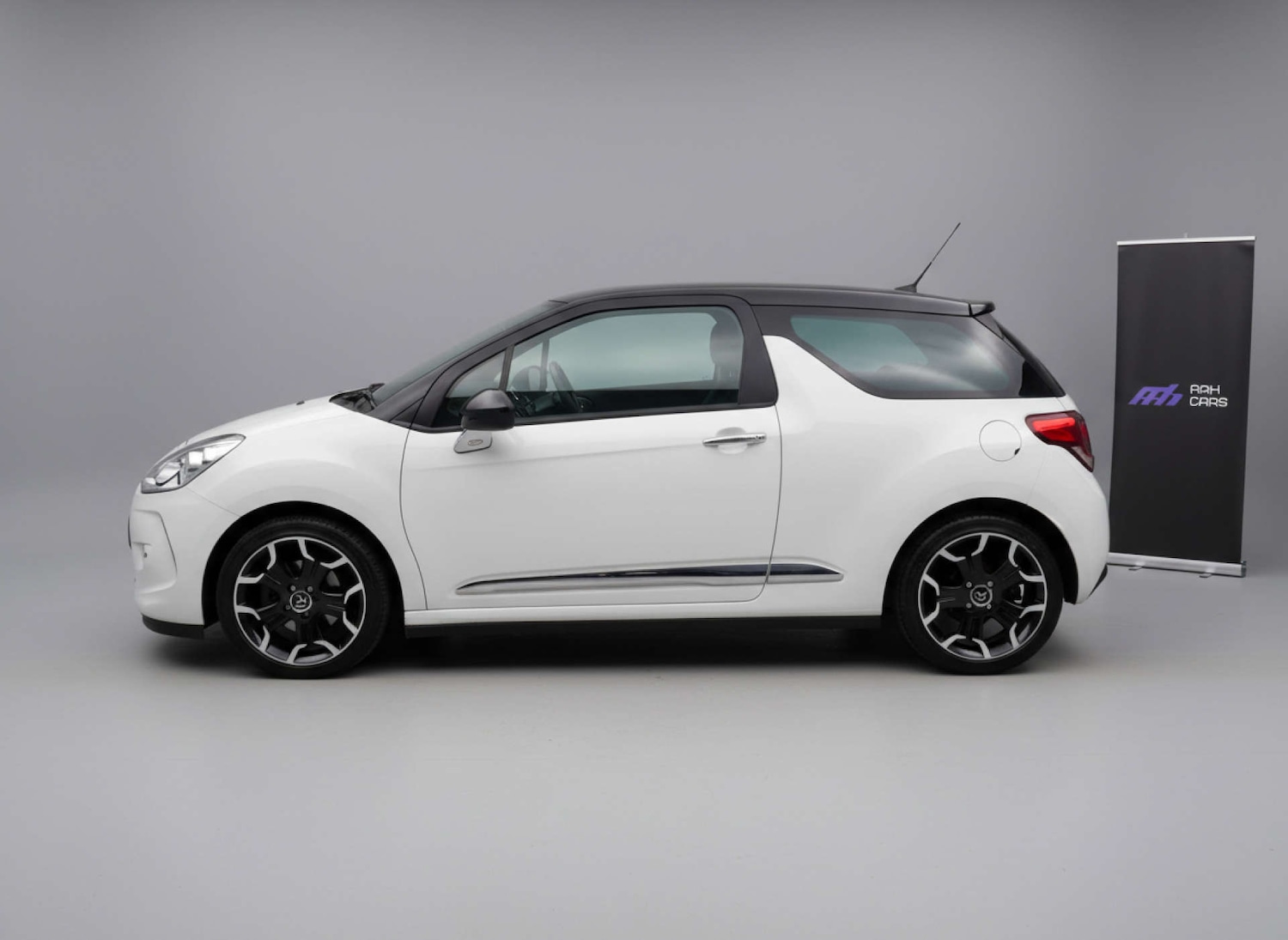 Used Citroen DS3 2012 for sale - 76904933: Photo 34