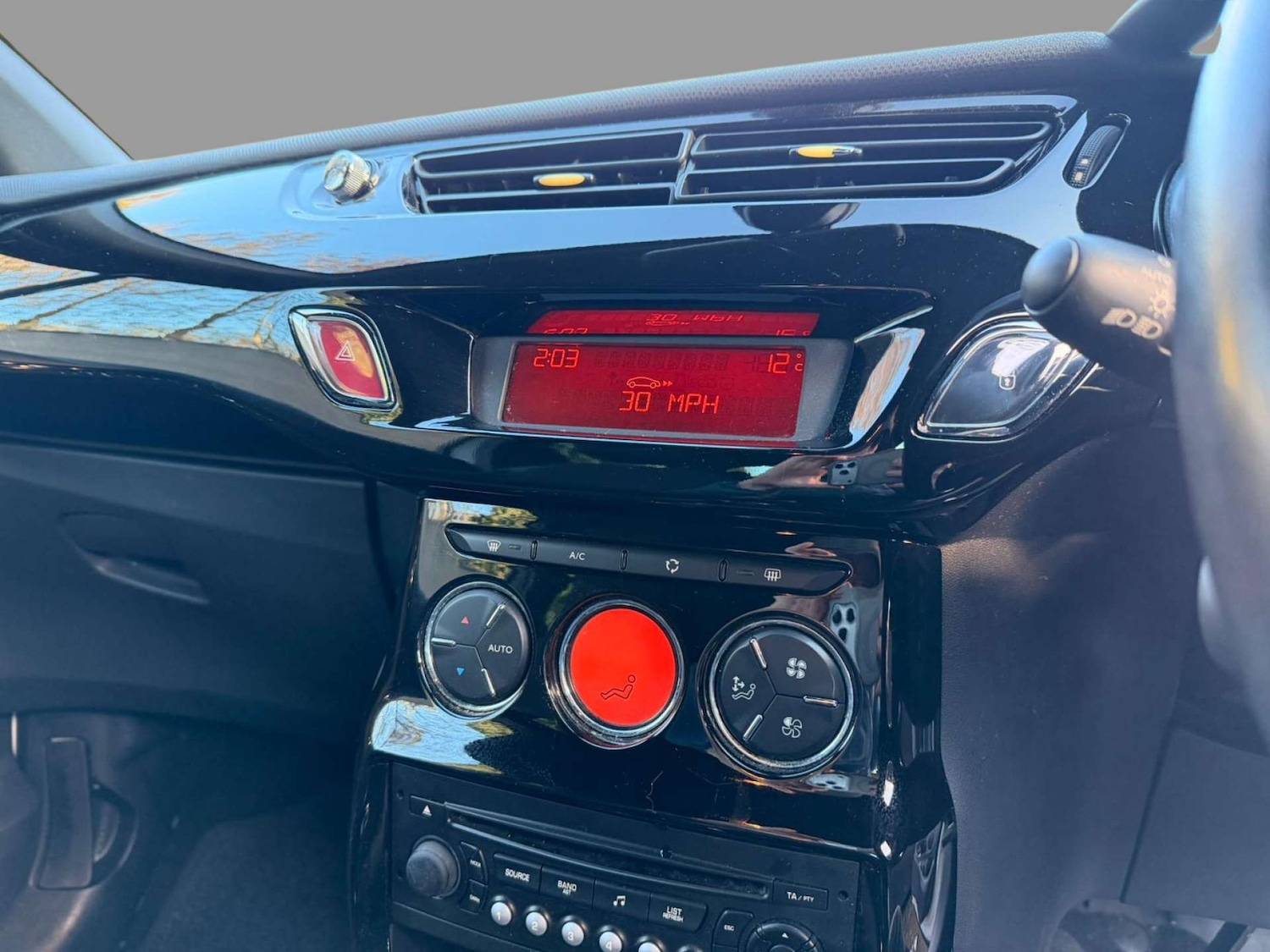 Used Citroen DS3 2012 for sale - 76904933: Photo 49