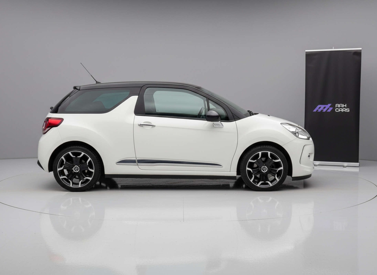 Used Citroen DS3 2012 for sale - 76904933: Photo 8