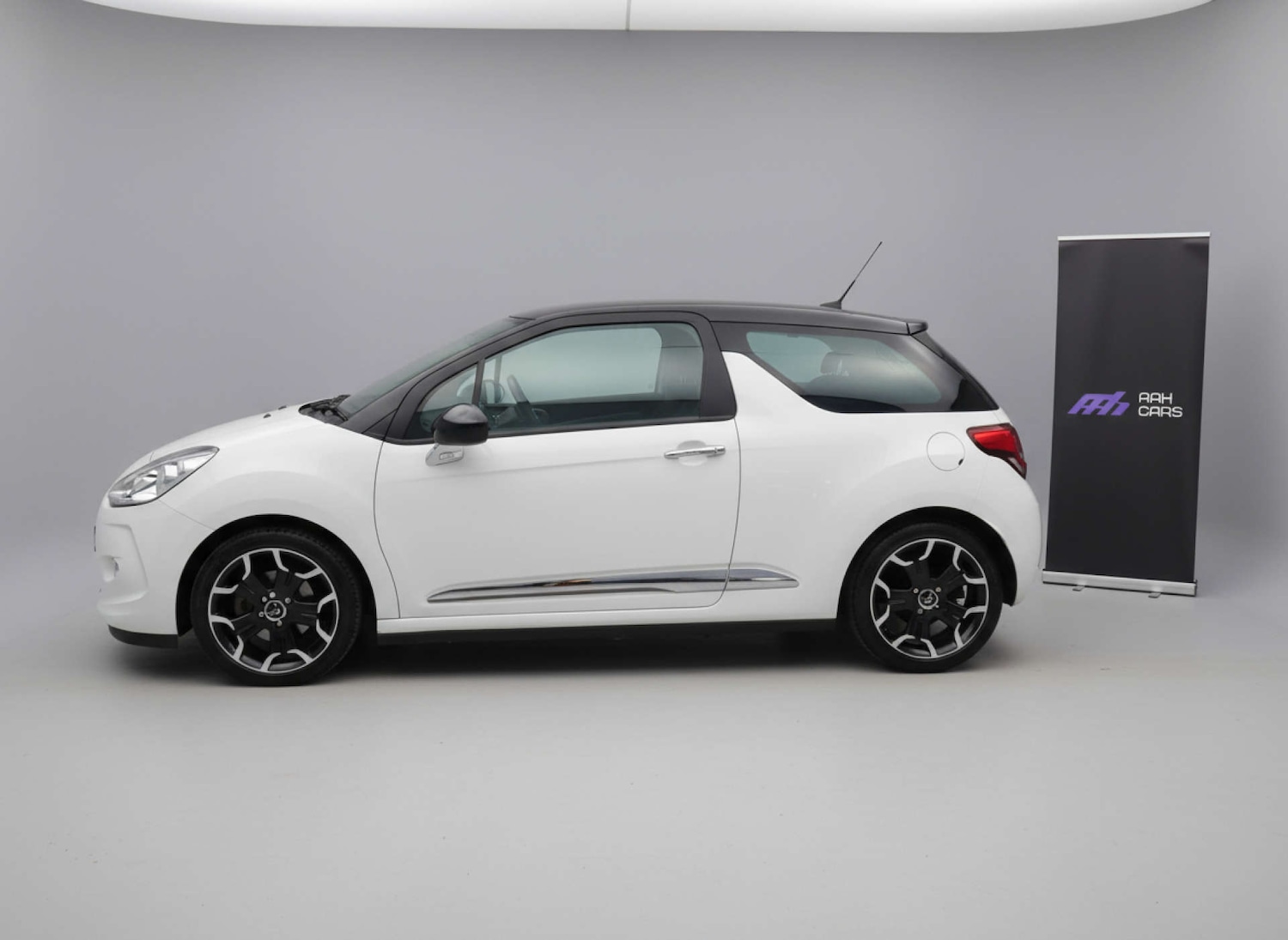 Used Citroen DS3 2012 for sale - 76904933: Photo 9
