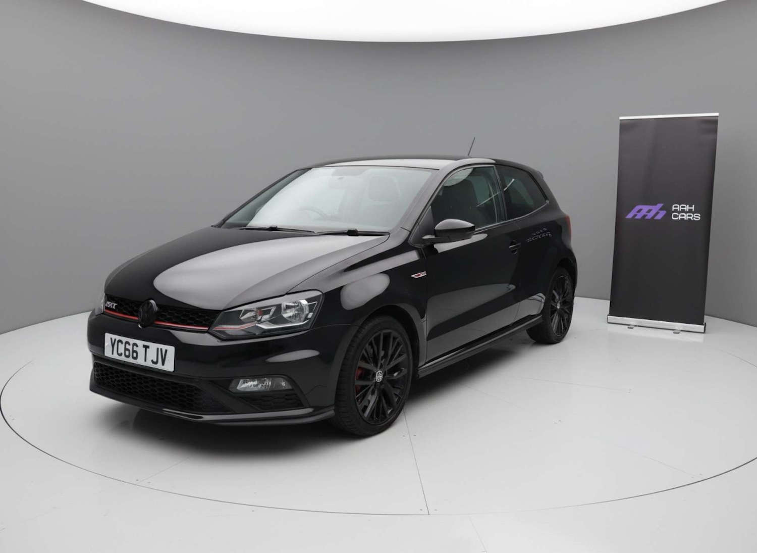 Used Volkswagen Polo 2016 for sale - 78061461: Photo 1