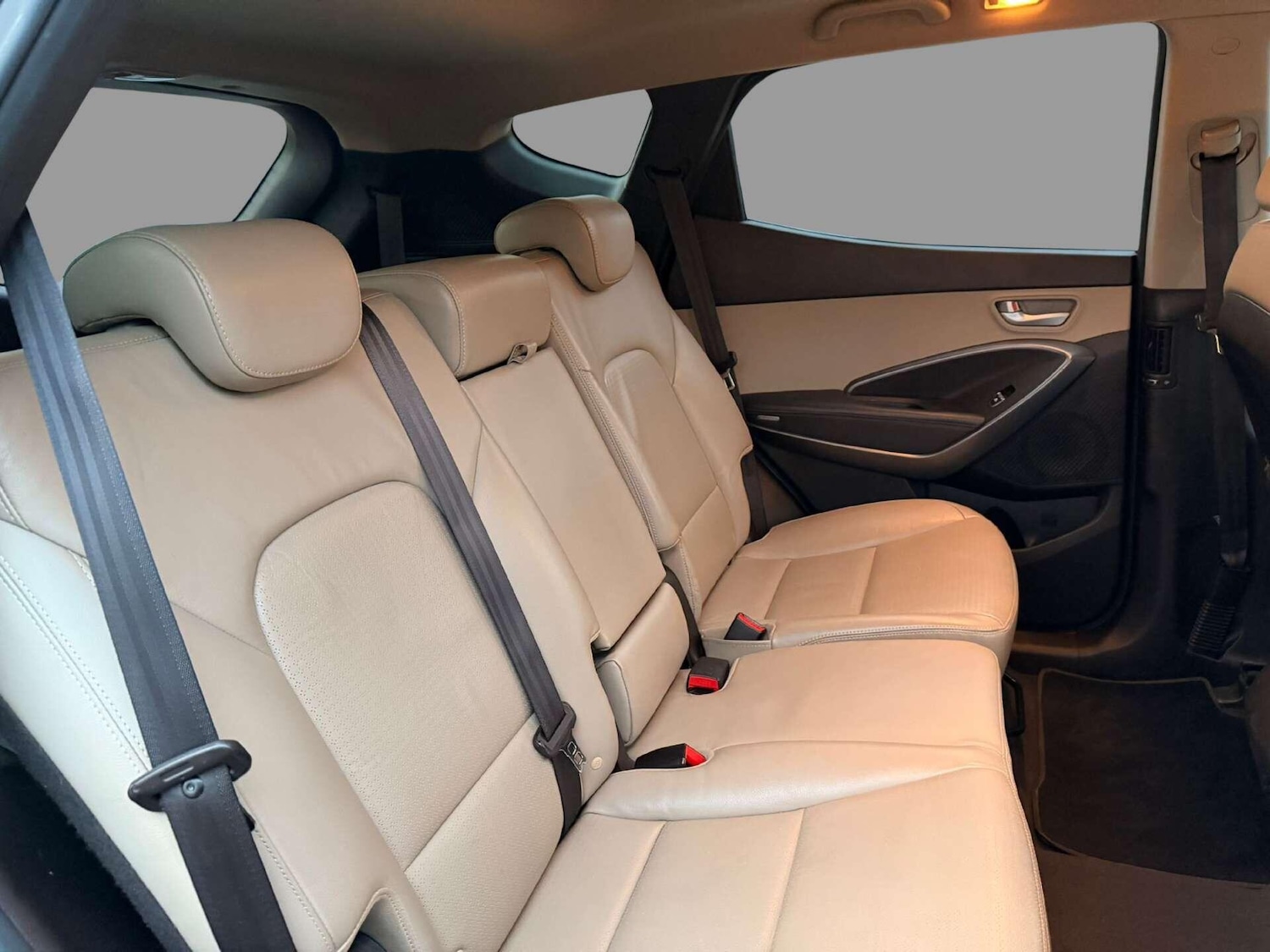 Used Hyundai Santa Fe 2014 for sale - 76377660: Photo 15