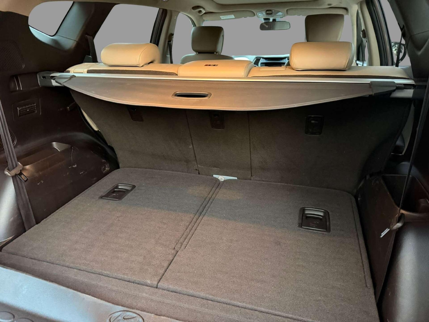 Used Hyundai Santa Fe 2014 for sale - 76377660: Photo 16