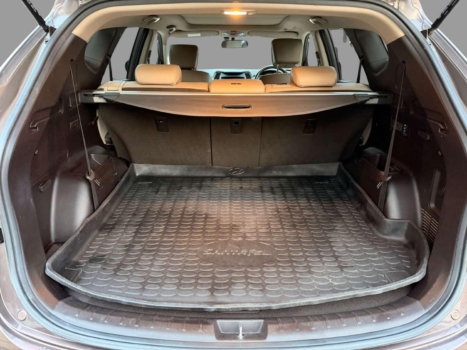 Used Hyundai Santa Fe 2014 for sale - 76377660: Photo 17