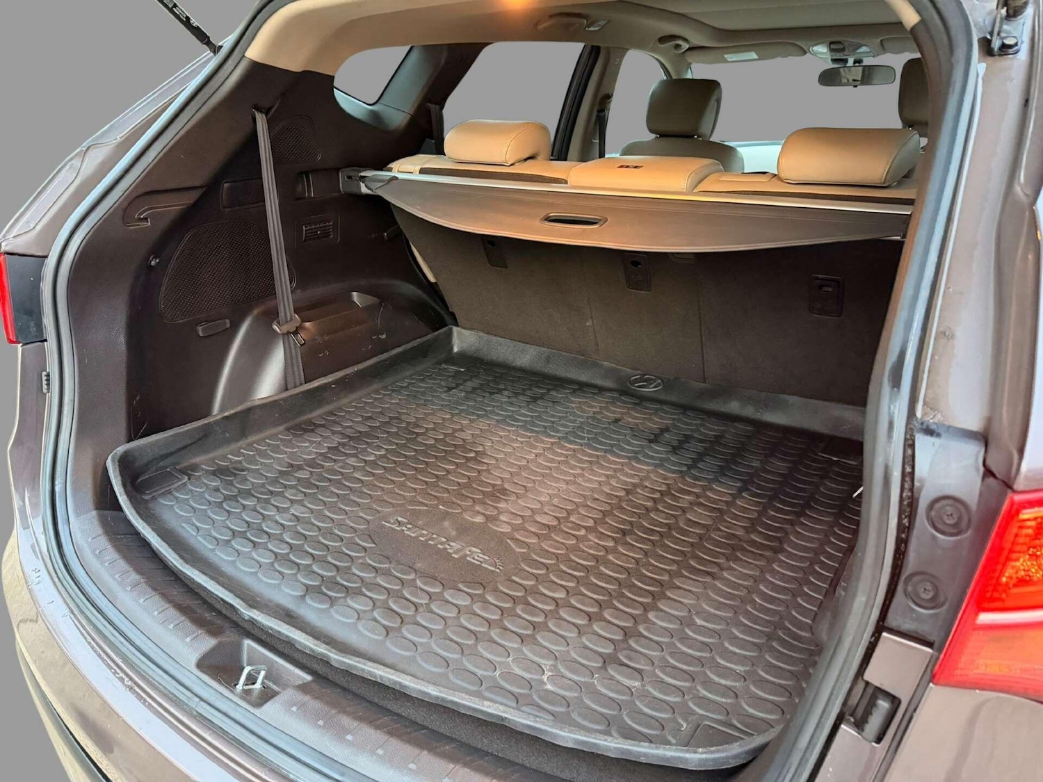 Used Hyundai Santa Fe 2014 for sale - 76377660: Photo 22